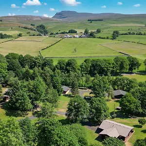  Chalet Pinecroft